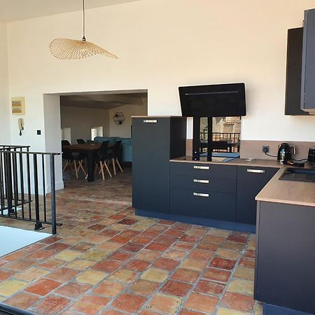 Au Coeur Du Centre Historique - Immeuble Classe - Terrasse - Climatise Nîmes Kültér fotó