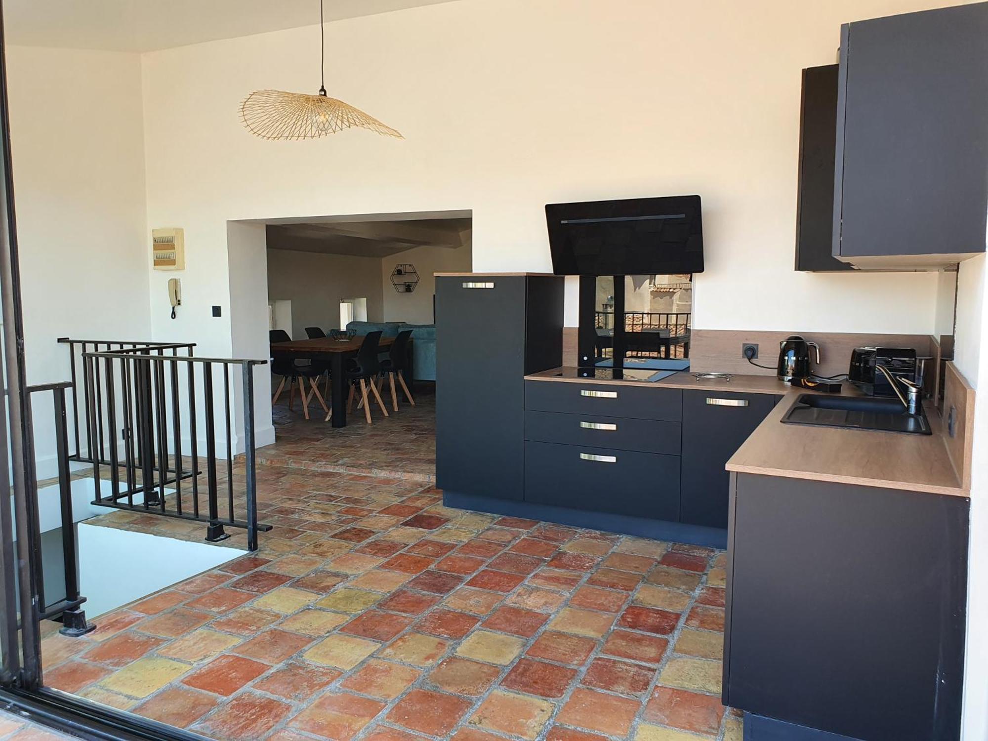 Au Coeur Du Centre Historique - Immeuble Classe - Terrasse - Climatise Nîmes Kültér fotó